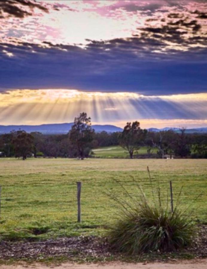 #Grampians Views Getaway #Cbd #Netflix Apartment Stawell Bagian luar foto