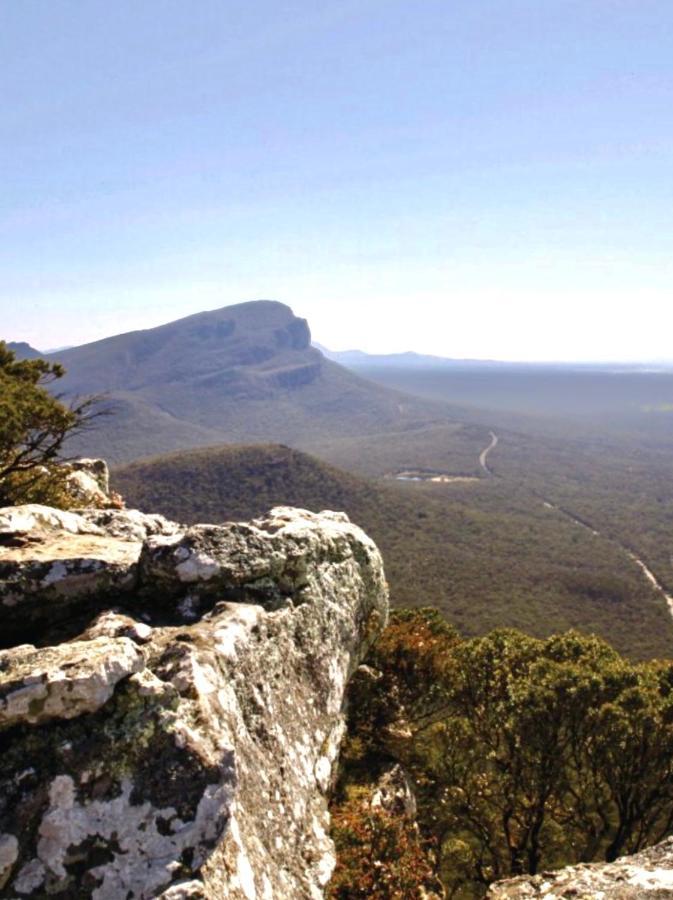 #Grampians Views Getaway #Cbd #Netflix Apartment Stawell Bagian luar foto